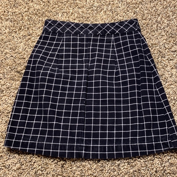 plaid skirt - Picture 3 of 4